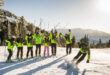 Instructorii Interski din Poiana Brașov sunt tineri și dornici să te facă să iubești sporturile de iarnă